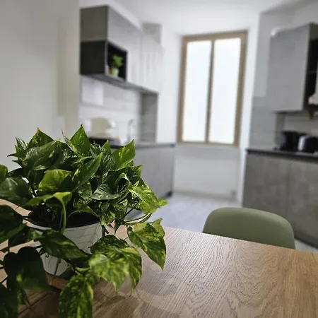 Apartment Be Your - Il Ferroviere