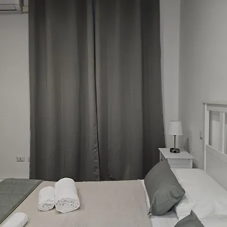 Apartment Be Your - Il Ferroviere *